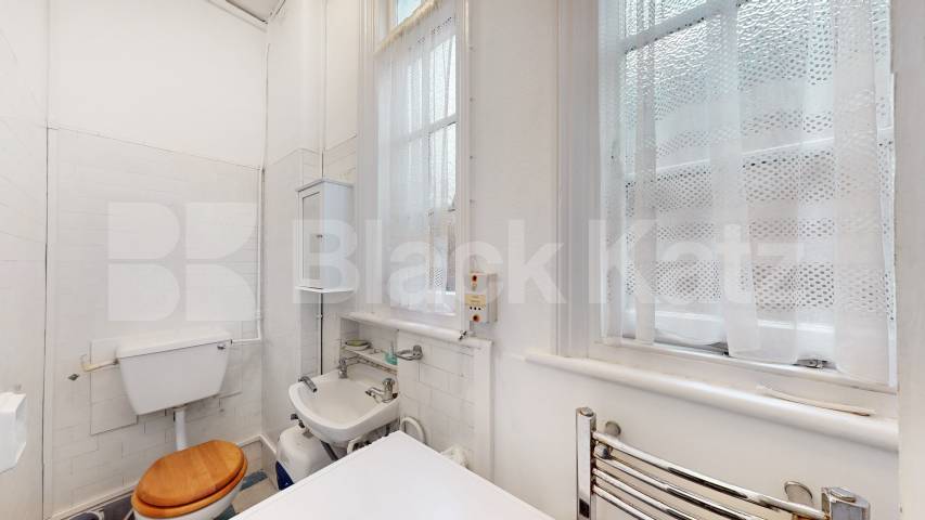 Modern Studio Aylestone Avenue, Brondesbury 